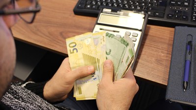 Dövlət qulluqçularının pensiyası maaşa bağlı olmayacaq