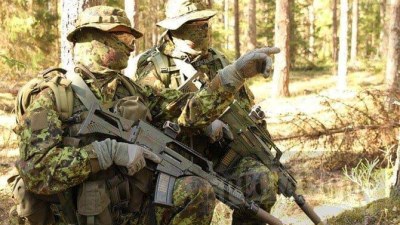 Estoniya hərbi bölmələrini Rusiya sərhədinə köçürür