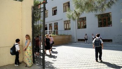 Bakıda 9-cu sinif şagirdi sinif yoldaşını bıçaqladı