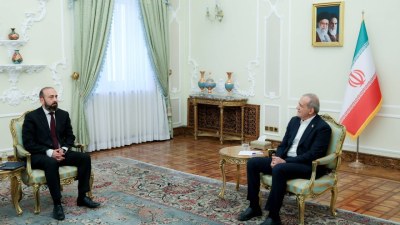 Pezeşkian Mirzoyanı qəbul edib - TRIPP  müzakirə olunub
