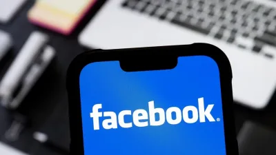 Meta Facebook-u dəyişir