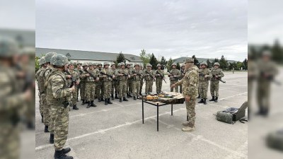 Hərbi vəzifəlilərlə təlim toplanışı başlayıb 