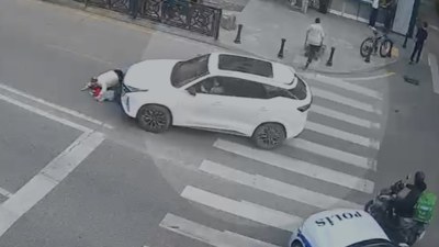 Avtomobil piyada keçidində ana və azyaşlı oğlunun üstündən keçdi - VİDEO