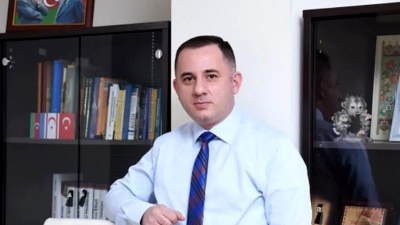 Siyasətdən gedənlər: Vüqar Bəyturan necə Vüqar Oruc oldu?