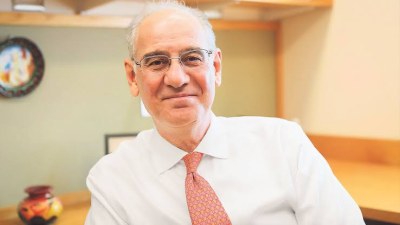 Harvard tarixində ilk: TÜRK ALİM DEKAN OLDU