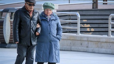 Azərbaycanlıların orta ömür uzunluğu 77 il olub - Səhiyyə Nazirliyi