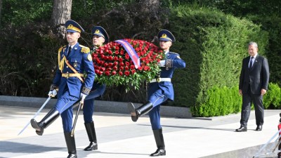 Kamboca Baş naziri Ümummilli liderin məzarını ziyarət edib - FOTO