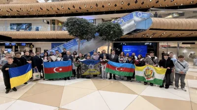 Ukraynadan daha 30 uşaq reabilitasiya üçün Azərbaycana gəldi