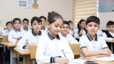 Məktəbli forması 3 ildən bir dəyişdirilə bilər