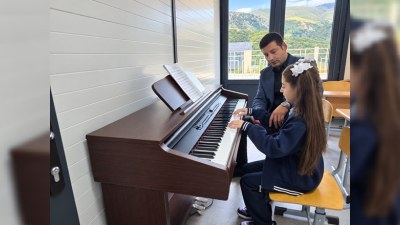 Böyük Qayıdışın yeni səsi: doğma yurdda ilk incəsənət dərsləri