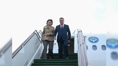 Sadır Japarov Azərbaycana gəldi