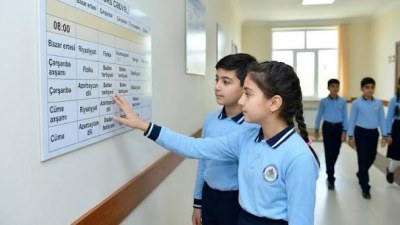 Dərslərin başlama saatı dəyişdirilə bilər