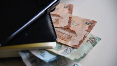 Zəruri olmayan xərclər üçün borc götürməyin - Mərkəzi Bank