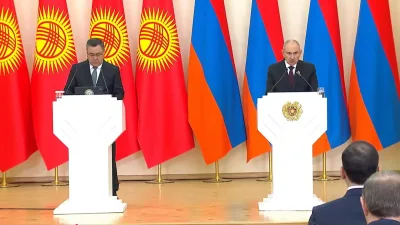 Paşinyan Japarovla Cənubi Qafqazdakı sülhü müzakirə etdi