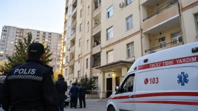 Xırdalanda 20 yaşlı gənc beşinci mərtəbədən yıxılaraq öldü - FOTO