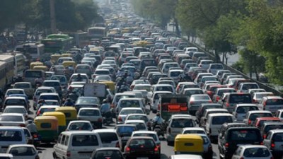 Bakıda 13 istiqamətdə tıxac var - SİYAHI