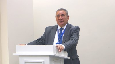 Həm yaxşı direktor, həm də yaxşı yazıçı olmaq cəsarət tələb edir