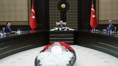 Ərdoğan nazirlər və kəşfiyyat rəhbəri ilə qapalı toplantı keçirdi