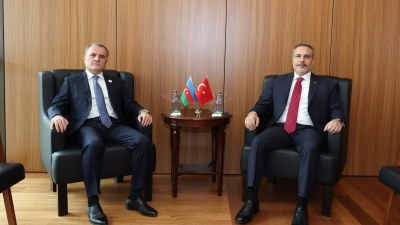 Azərbaycan və Türkiyə XİN rəhbərləri görüşüb 