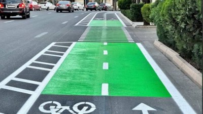 Bakıda avtomobilin vurduğu velosipedçi ölüb