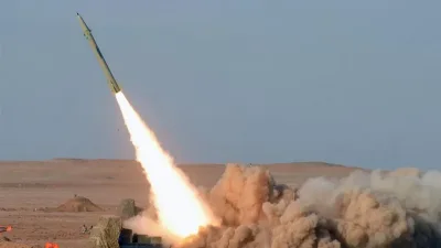 İran yeni silahlar sınaqdan keçirib
