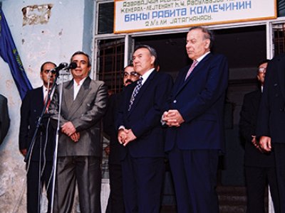 Fəhləlikdən prezidentliyə yüksələn Nursultan Nazarbayev FOTOLARDA