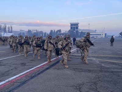 Britaniya hərbçilərini Ukraynaya göndərdi