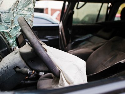 Şəmkirdə ağır qəza - Ata öldü, oğlu ağır yaralandı