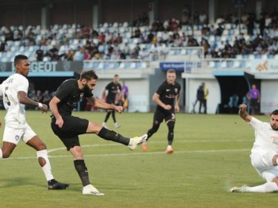 İlk oyunda qalib müəyyənləşmədi