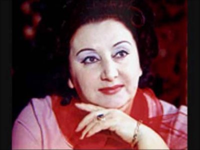 Səsi ilə ruhumuzu dinləndirən sənətkar - Şövkət Ələkbərova