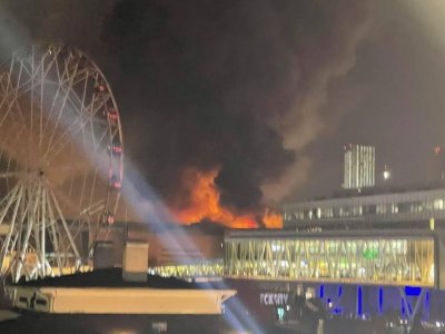 Atışmadan sonra partlayış - “Crocus City Hall” YANIR