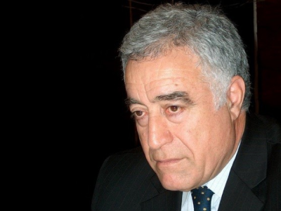 Şəkillərdən baxan ömür - İlyas İsmayılov FOTOLARDA