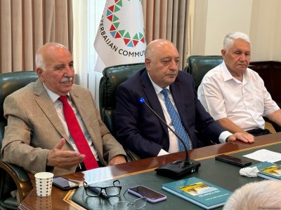 Sabiq deputatla bağlı “Baba ocağının işığı” təqdim olundu - FOTOLAR