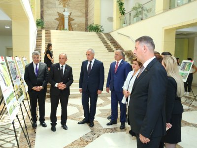 Binəqədidə Qərbi Azərbaycanla bağlı kitabın təqdimatı - FOTO