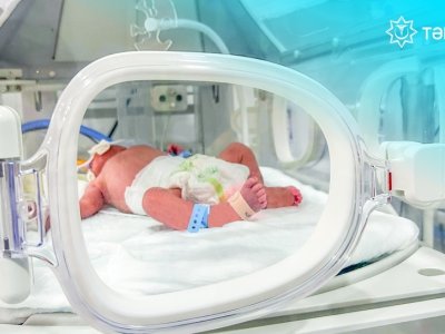 Metroda doğulan uşaq süni nəfəs aparatına qoşuldu - TƏBİB