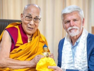 Çin Çexiya Prezidenti ilə əlaqələri kəsdi - SƏBƏB