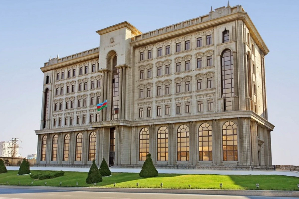 Baş katib İlham Əliyevi təbrik etdi