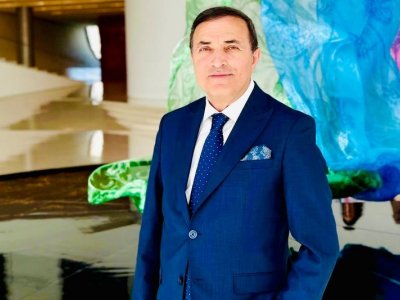 Okuyan Mənsum İbrahimov! 