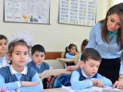 Qələm tutmağı öyrədənlər – Gələcəyin memarları