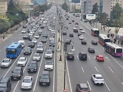 Bakının 15 küçəsində tıxac var - SİYAHI