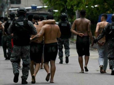 Narkotacirlərə qarşı qanlı əməliyyat: 64 ölü, 81 həbs