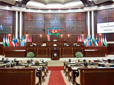 Dünya siyasətçiləri Milli Məclisdə: Beynəlxalq konfransa kimlər gəlmişdi?
