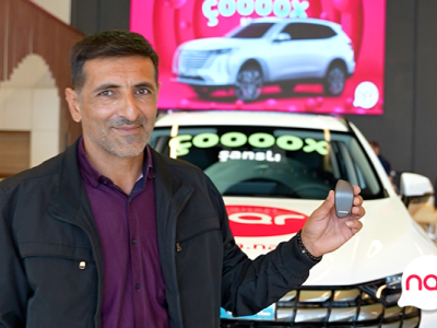 “Nar”ın “Çoox Şanslı” lotereyasının ilk avtomobil qalibi sükan arxasında!