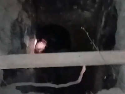 65 yaşlı kişi quyuya düşdü - FOTOLAR