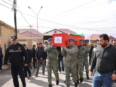 Şəhid Fikrət Əzizov Qobustanda dəfn edildi