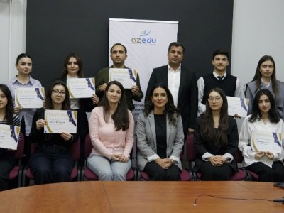 Xəzər Universitetinin "Brend tələbə"ləri mükafatlandırılıb - FOTOLAR