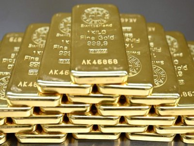 Qızılın qiyməti yenidən 4 000 dolları ÖTÜB