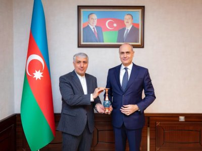 İran səfiri Naxçıvana getdi