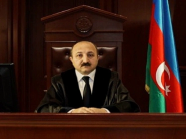 Hakim son hökmünü oxudu - Təqaüdə göndərilir