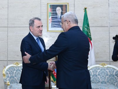 Ceyhun Bayramov Əlcəzair parlamentin sədri ilə görüşüb